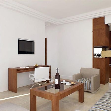 Four Points By Sheraton Тріполі Номер фото